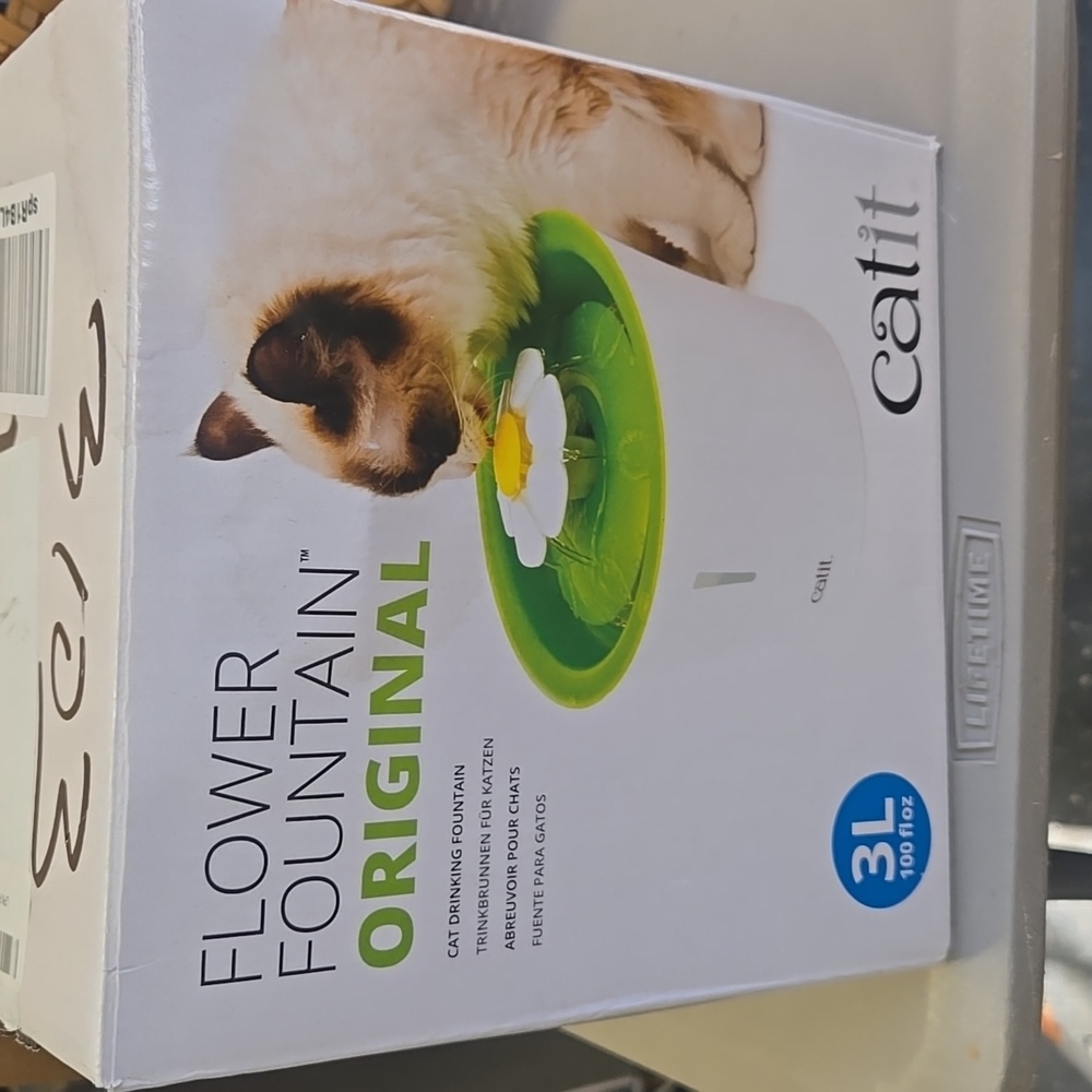 Cat Water Fountain